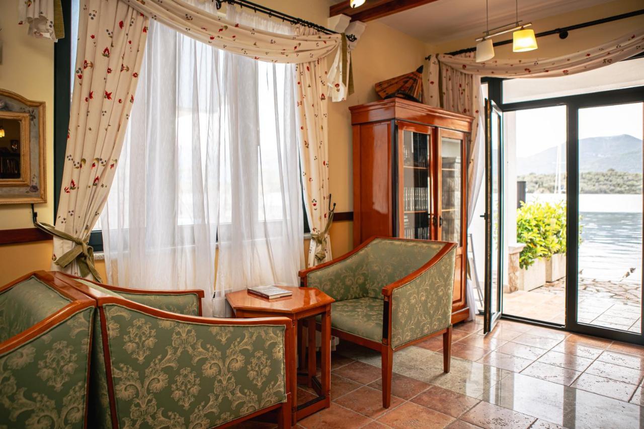 Apart-Hotel Villa Lav Nova Pec 外观 照片